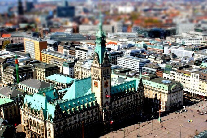 10 secrets of Hamburg's old town - exciting scavenger hunt tour - Hauptkirche St. Katharinen: The Tower That Still Works