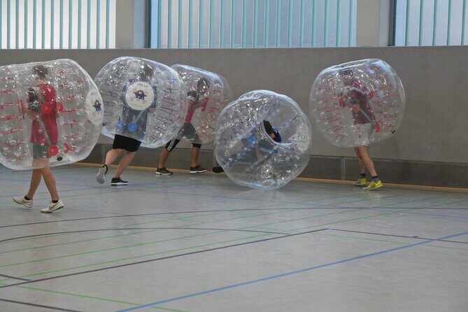 Bubble soccer in the center of Hamburg with beer / champagne - Key highlights at a glance