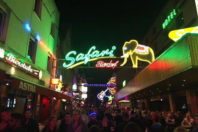 English guided Tour of the "Sinful Mile" Reeperbahn and Red Light District - Zur Ritze: the boxing ring pub in a cellar