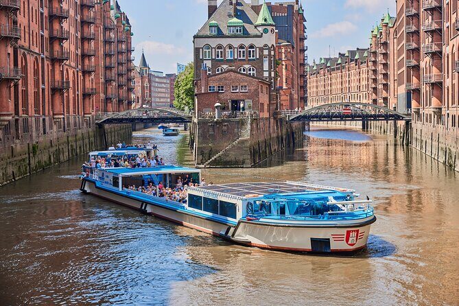 Hamburg: 2-Hour Harbor Cruise - Hamburg Harbor Cruise: why the Elbe makes sense fast