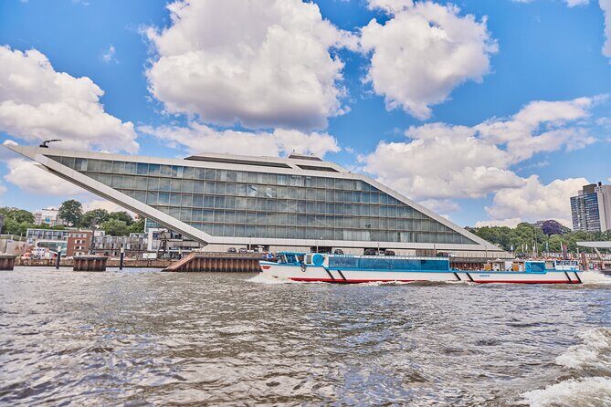 Hamburg: 2-Hour Harbor Cruise - HafenCity and Speicherstadt: the architecture side, explained from the water