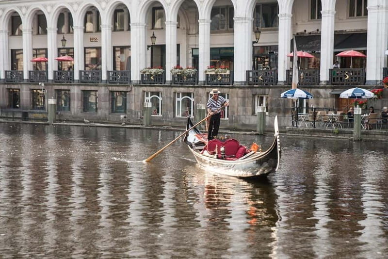 Hamburg Alster Lake romantic Tour in a Real Venetian Gondola - Key things to know before you go
