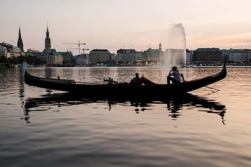 Hamburg Alster Lake romantic Tour in a Real Venetian Gondola - Your 45-Minute Route Around Binnenalster Landmarks