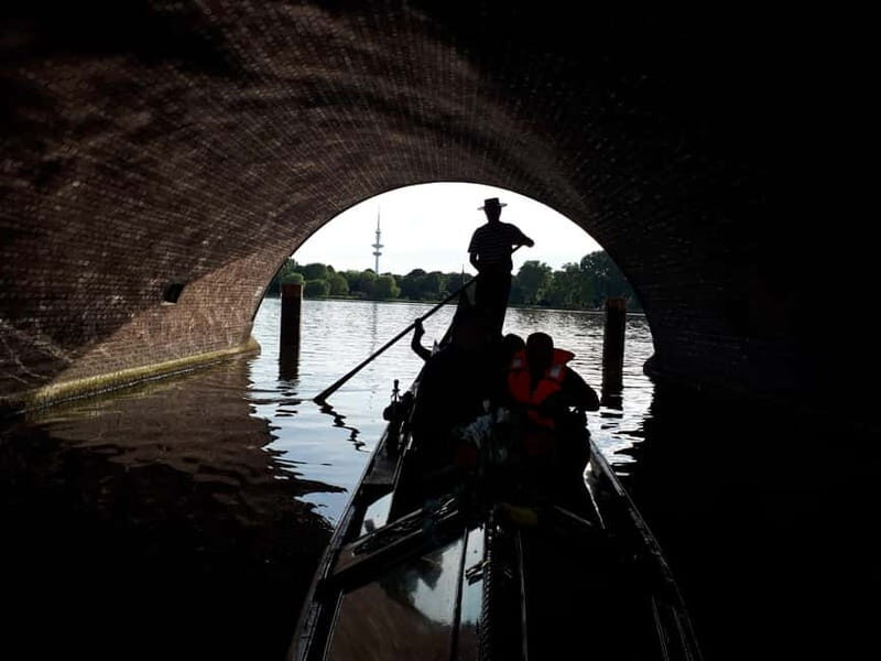 Hamburg Alster Lake romantic Tour in a Real Venetian Gondola - Final Thoughts: Should You Book It?