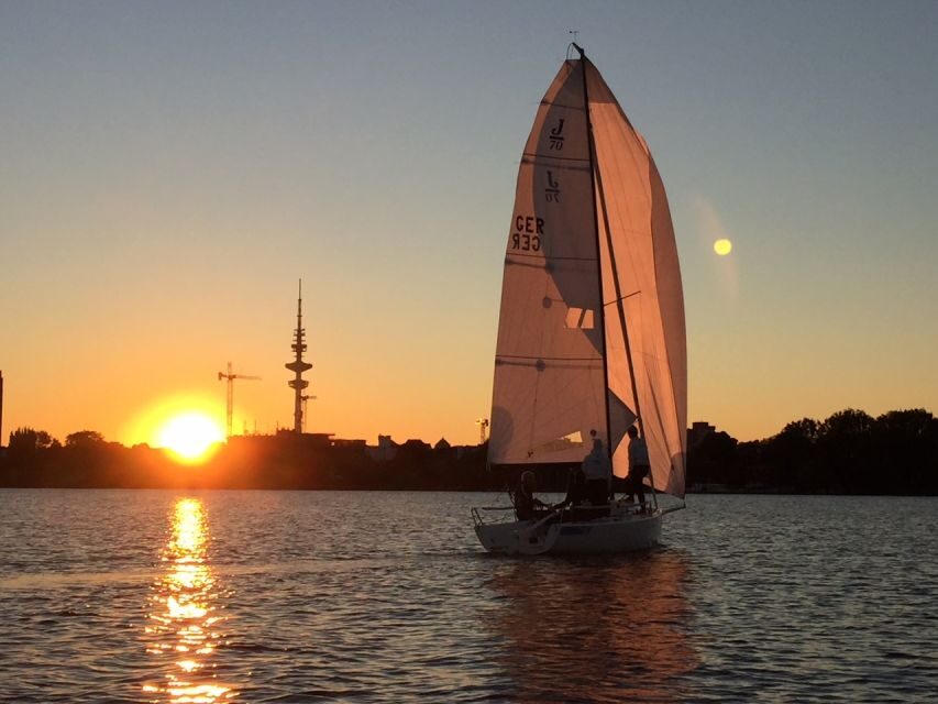 Hamburg: Alster River Sailboat Tour with Sundowner - Getting to the dock and boarding the Hamburg cutter