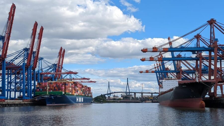 Hamburg among friends - Van tour - Key highlights worth planning around