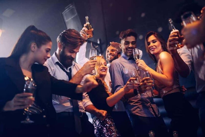 Hamburg Bachelor(ette) Premium Party with Night PubCrawl - Price and value: $550 per group up to 14 people