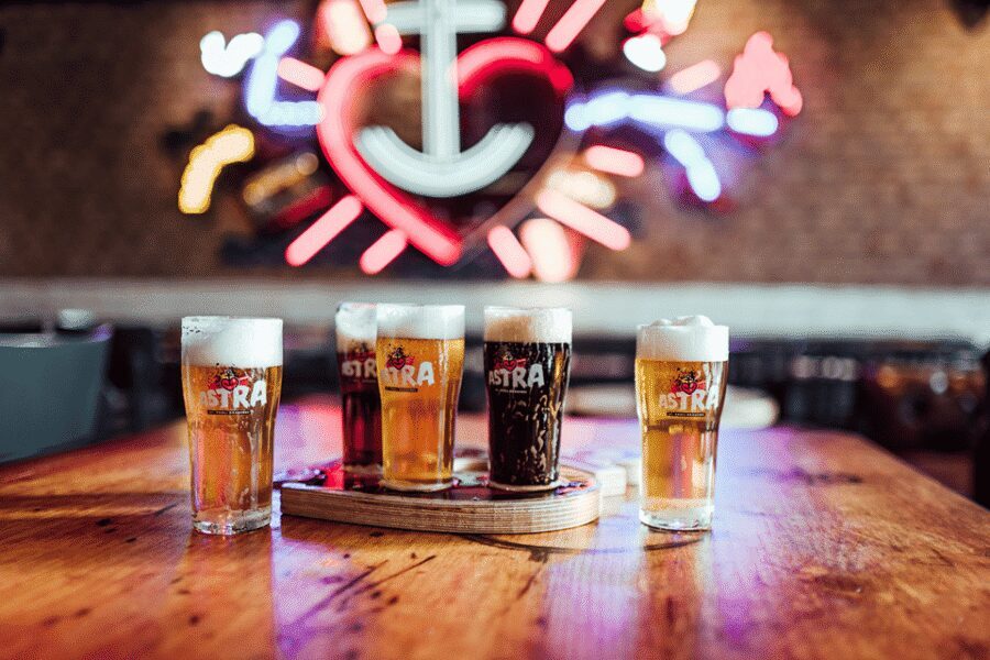 Hamburg: Beer Tour in english - A 150-Minute Walk Through St. Pauli’s Old-Pub Energy