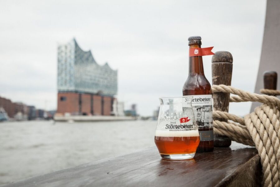 Hamburg: Elphi Plaza Guided Tour with Störtebeker Beer - Who should book this tour—and who might skip it