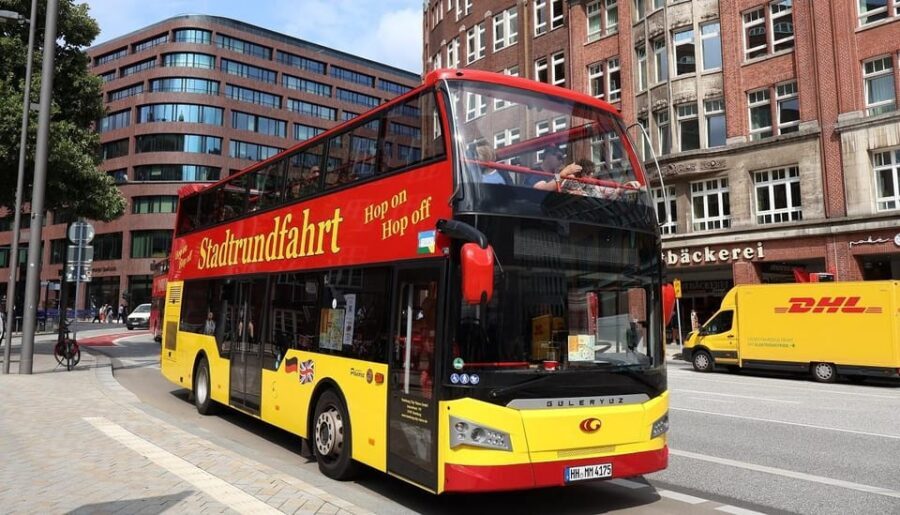 Hamburg: Hop-On/ Hop-Off Tour Classic Line Familienticket - Key Highlights You’ll Notice Fast