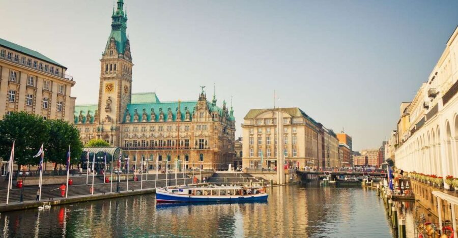 Hamburg: Old Town Highlights Private Walking Tour - Rathausmarkt and the Neo-Renaissance Town Hall area: architecture you can read fast