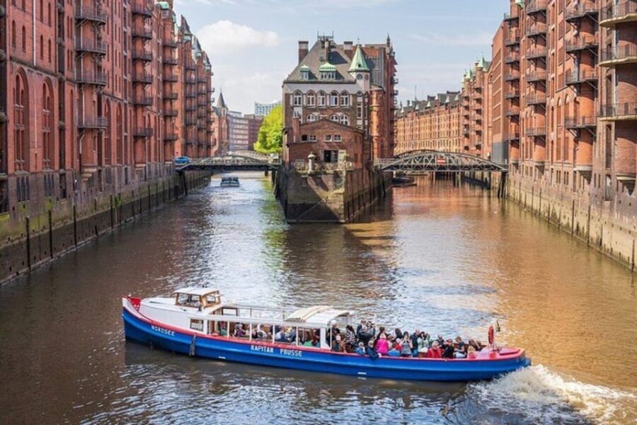 Hamburg: One Hour Traditional Harbor Cruise - Getting to Landungsbrücken Bridge 3 (and seeing ships right away)