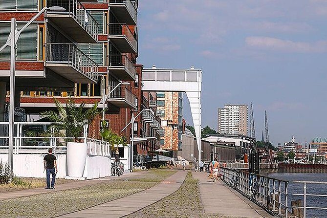 Hamburg Port Promenade Tour - Walking Hamburg’s Elbe: Landungsbrücken to Övelgönne