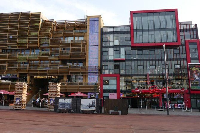 Hamburg: Red- & Bluelight - Private guided Reeperbahn Tour - Getting there: meeting point, end point, and the mobile ticket