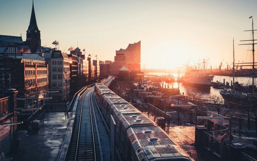 Hamburg: Running tour with insider tip guarantee - Key Things You’ll Notice on This Hamburg Run