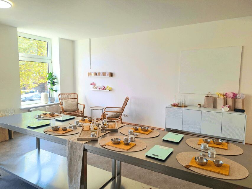 Hamburg: Skin Care Workshop with Champagne - The ingredient philosophy: natural doesn’t mean random