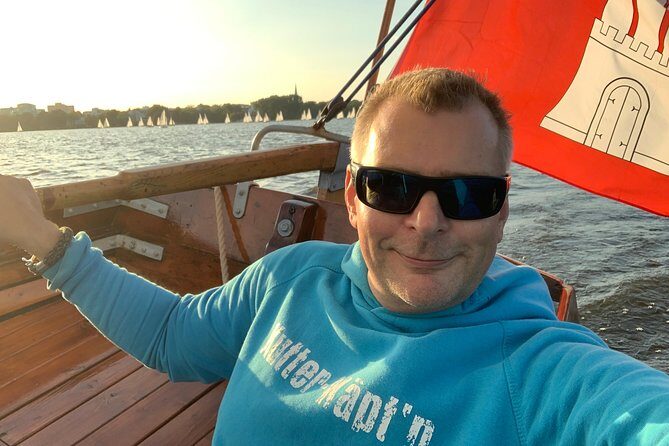 Hamburg Small-Group Sunset Sailing Cruise on Lake Alster - Weather and wind: the part you can’t control (and how to be smart about it)