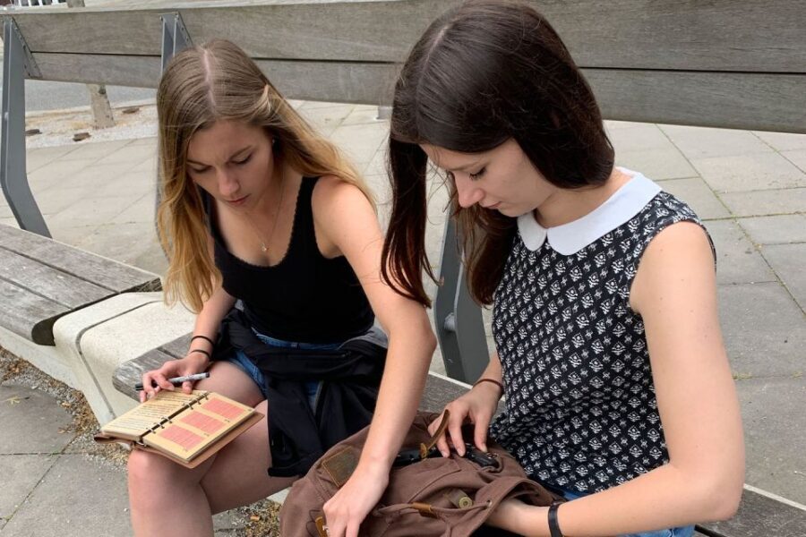 Hamburg: Treasure Hunt Game through HafenCity - Marco Polo Tower: learning by walking and looking