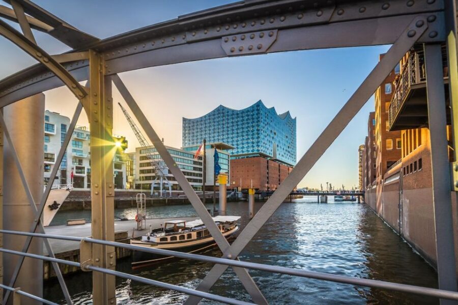 Hamburgs Highlights: Harbor Cruise & Reeperbahn Walking Tour - From Speicherstadt to Container Terminals: Why the Cruise Isn’t Just Scenic