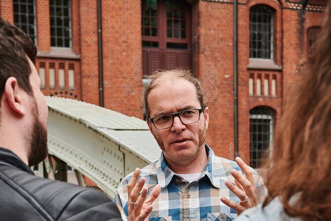 private city tour of Hamburg's UNESCO World Heritage Site - Your 2-hour flow: What to expect at each stage