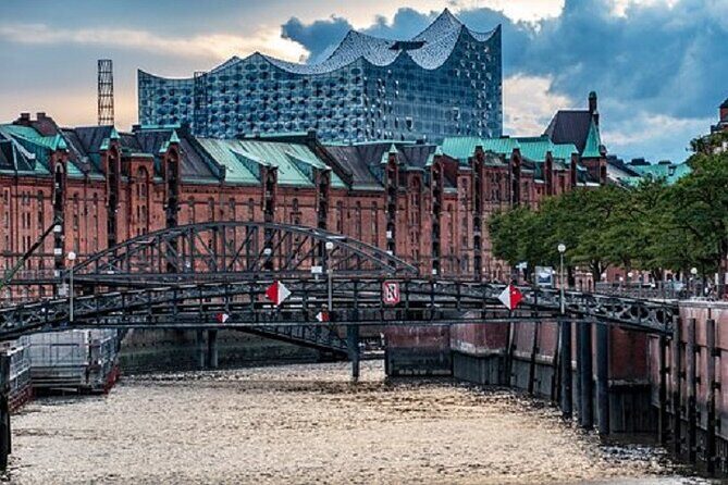 Private Hamburg rickshaw tour for 2 people - Getting the most out of your 90 minutes (a simple game plan)