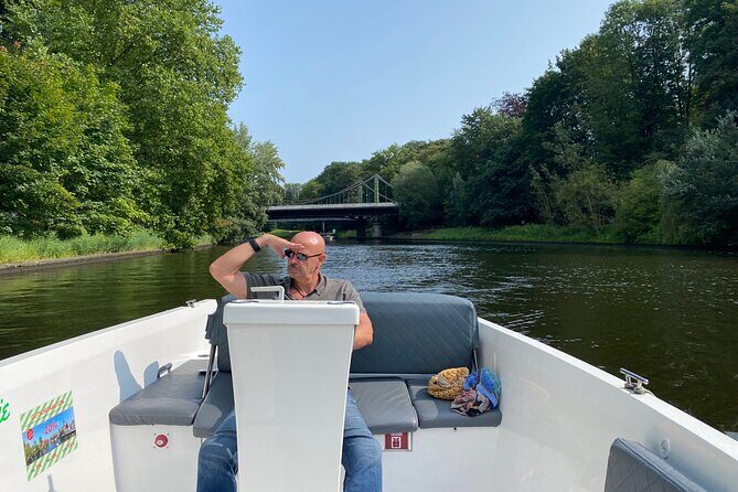 Private luxurious 6 hour Tour to Lübeck with a former Policeman - Old Town Island and UNESCO streets: where the medieval city “clicks”