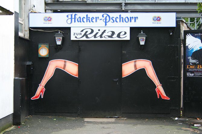 Short walk St. Pauli - the St. Pauli quickie - Second Reeperbahn pass: table-dance bars, sex shops, pubs, and better context