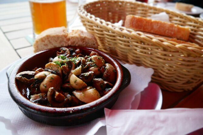 St George's Culinary Food Tour - The Saint George Story: how the name becomes a real walking guide